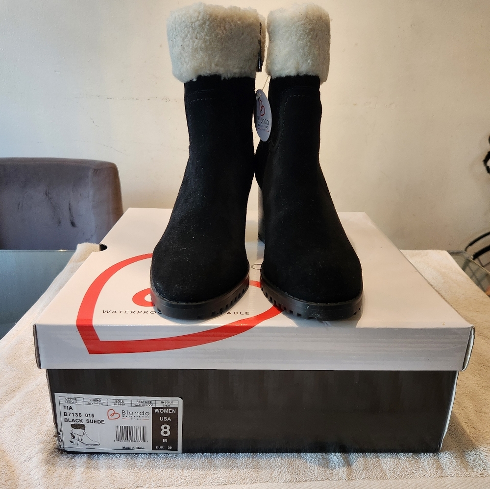 Black Suede Boots with Cream Fur Trim - Picture 2 of 4